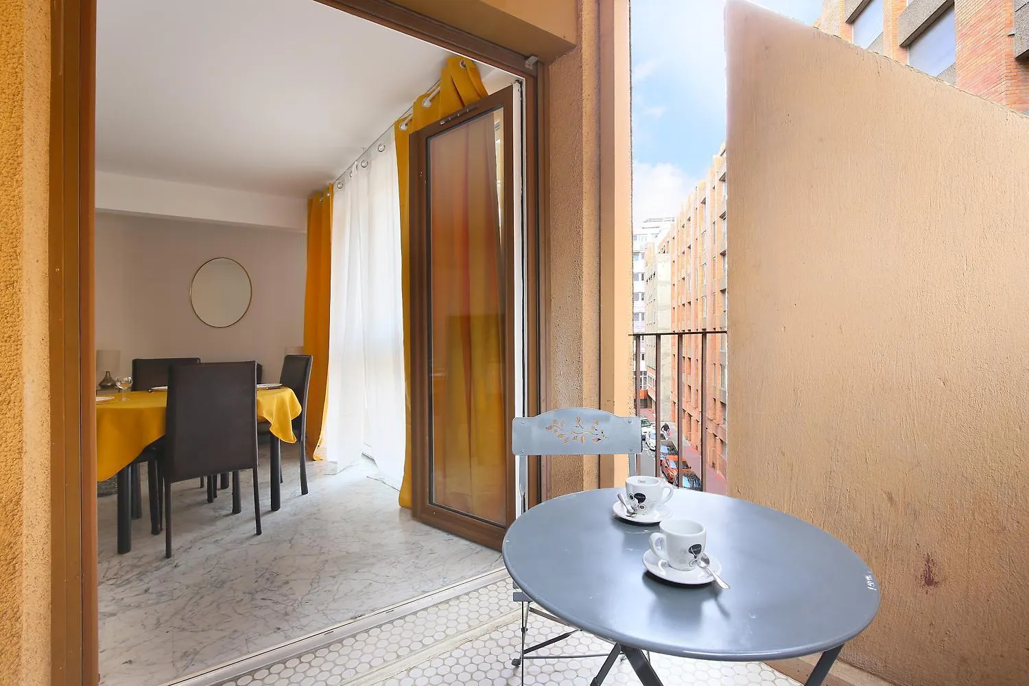 Apartment Le Jaune Place Saint Georges 100M Parking Terrasse Toulouse